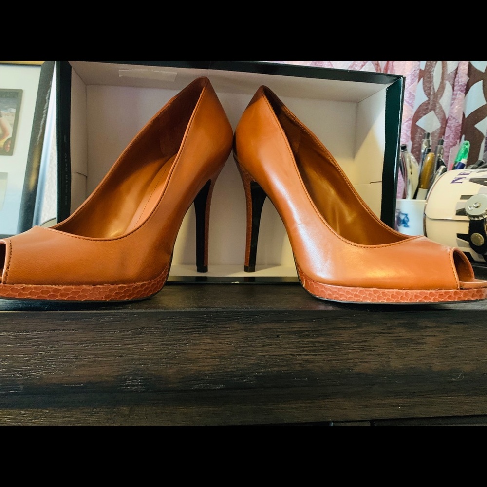 Brand new Ralph Lauren Heels